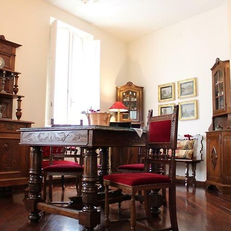 אאוסטה L'Atelier Du Temps - Charme Apartment מראה חיצוני תמונה