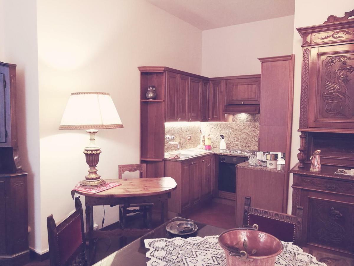 אאוסטה L'Atelier Du Temps - Charme Apartment מראה חיצוני תמונה